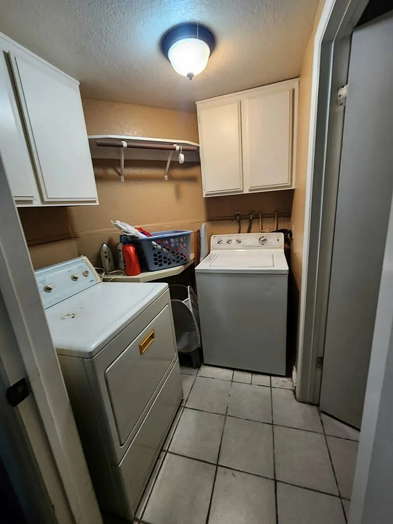 3 bed, 1328 sqft, $1,450 — Photo 4