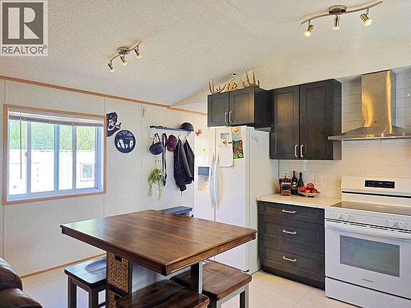 4th image of 1286 Bass Rd