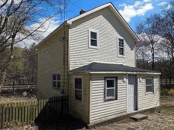 2nd image of 13 Cedar St