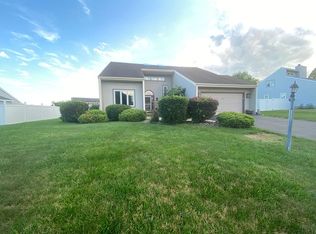 29 Cord Dr, Latham, NY 12110
