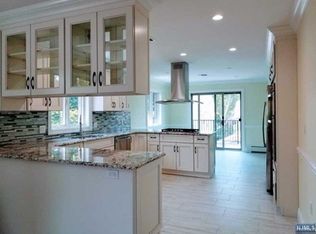 22 Brinkerhoff Ter FLOOR 2, Palisades Park, NJ 07650