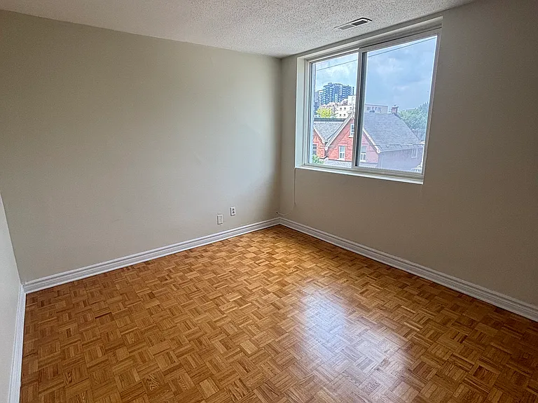 286 Wilbrod St — Photo 23