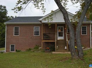 1850 Secretarys Dr, Scottsville, VA 24590