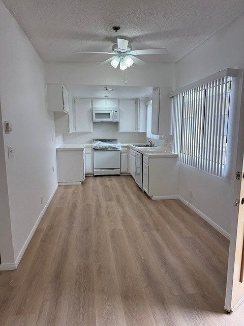 1st image of 15006 Inglewood Ave APT 16
