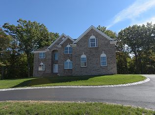 25 Emerald Road, Robbinsville, NJ 08691