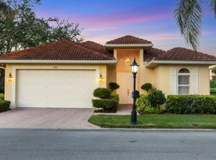 4501 Murcia Blvd #7, Sarasota, FL 34238