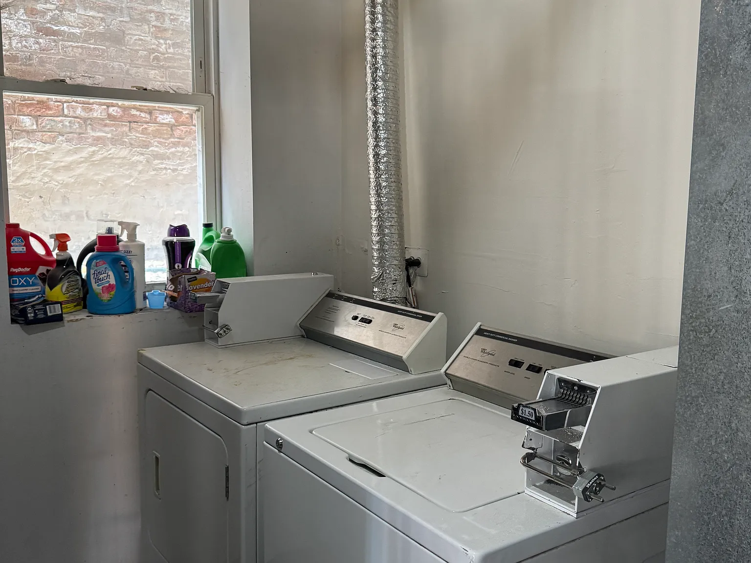3 bed, 1000 sqft, $3,200 — Photo 3