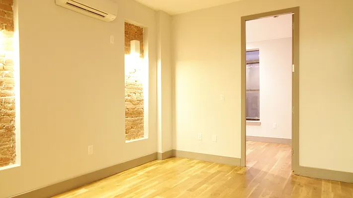 Rented by Nooklyn NYC LLC | media 41