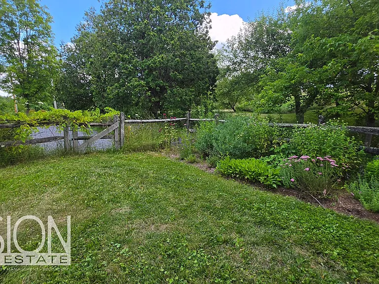 928 Mount Philo Rd — Photo 38