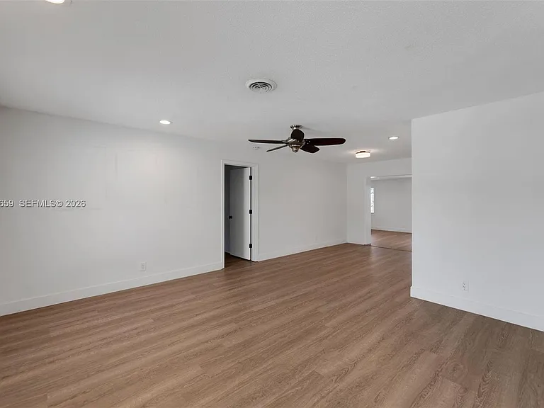 6341 NE 22nd Ave — Photo 14