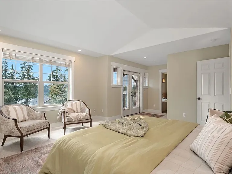 6614 Lake Washington Blvd SE — Photo 5