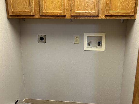 2nd image of 2844 W Barnett Springs Ave #11528363