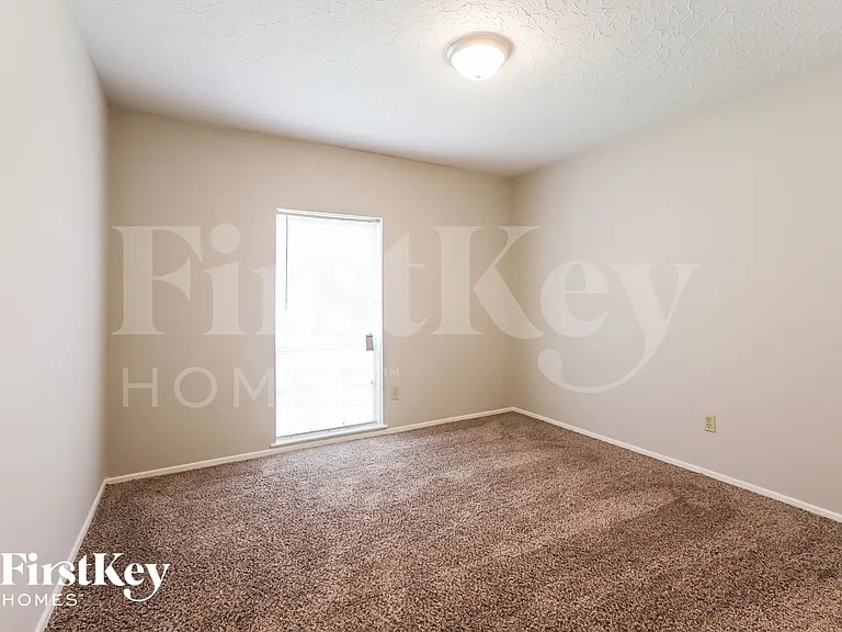 4426 Adonis Dr — Photo 11