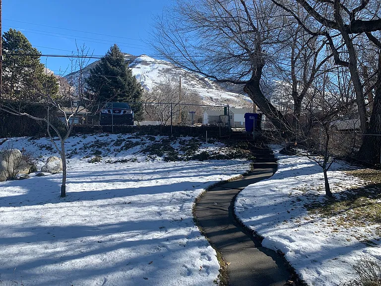 557 N 400 E — Photo 5