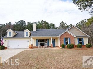 334 Shadow Lake Dr, Arnoldsville, GA 30619