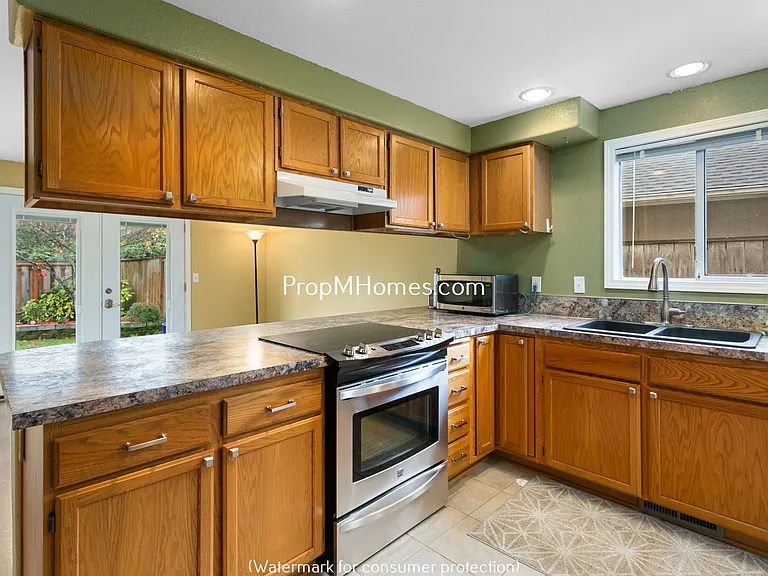 22340 SW Nottingham Ct — Photo 7