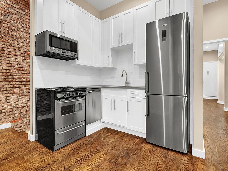 1st image of 420 E 66th St
