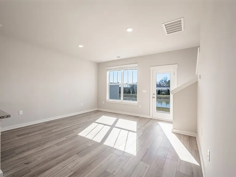 4213 Gandalf Ln — Photo 8