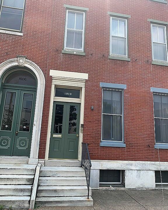 1st image of 1910 Fairmount Ave APT 1F
