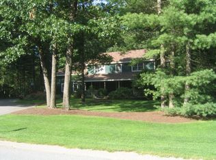 29 Algonquin Dr, Queensbury, NY 12804