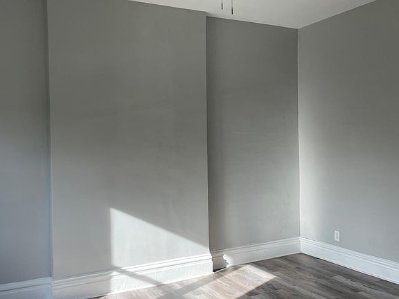 2nd image of 4262 Virginia Ave #2N