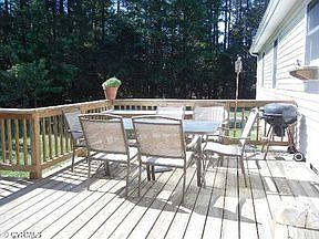 3rd image of 7615 Pine Ln