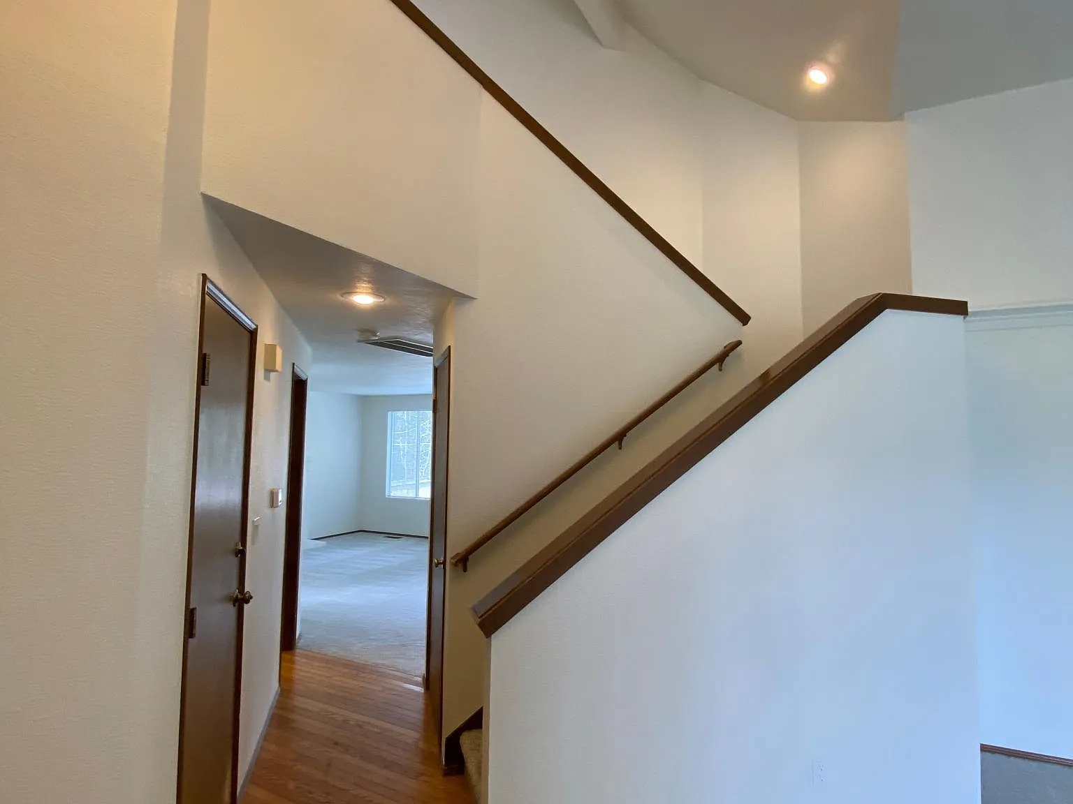 3 bed, 2.5 bath, 1660 sqft, $2,600 — Photo 2