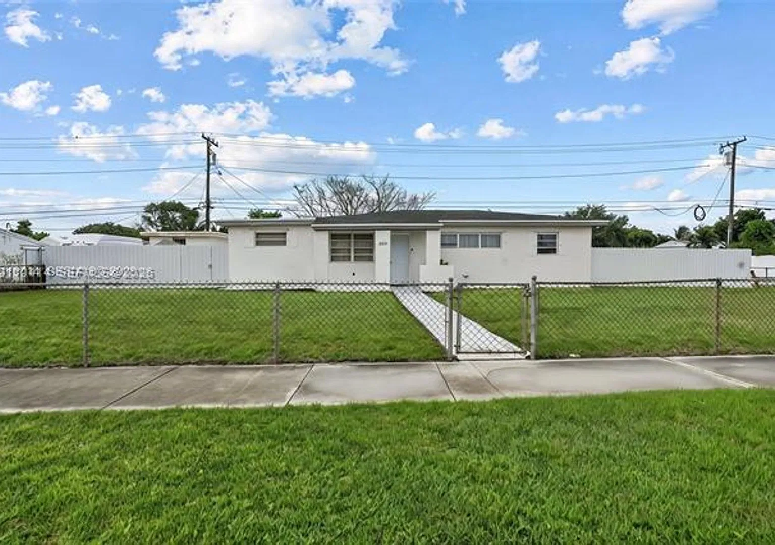 3330 NW 175th St # 3330, Miami Gardens, FL 33056 — Photo 3