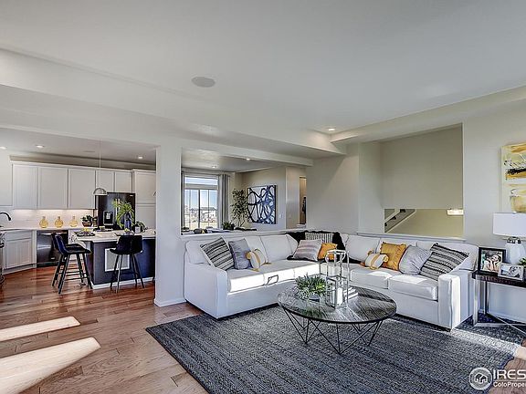 4th image of 1088 Sugarloaf Ln