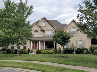 1523 Winterberry Dr, Murfreesboro, TN 37130