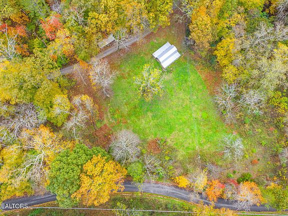 32nd image of 205 Tobby Hollow Ln