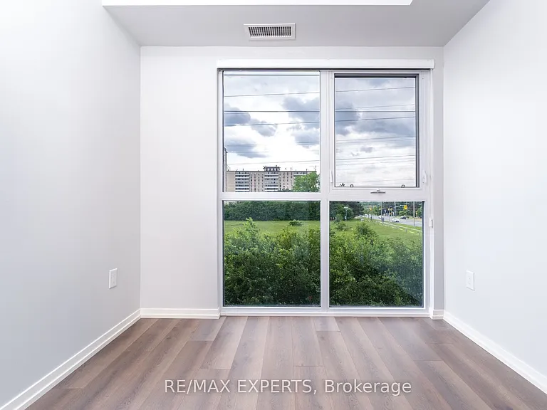 3237 Bayview Ave #Townhouse 106 — Photo 26