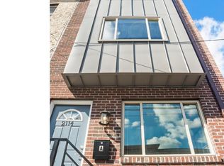 2114 S 7th St, Philadelphia, PA 19148