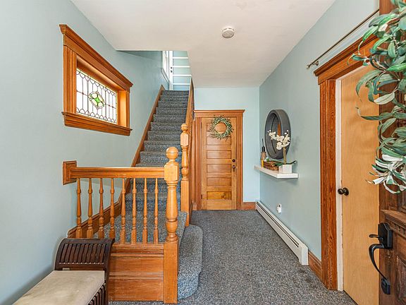 3rd image of 411 Berkeley Ave