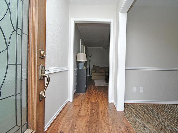 2nd image of 21406 Silver Birch Dr