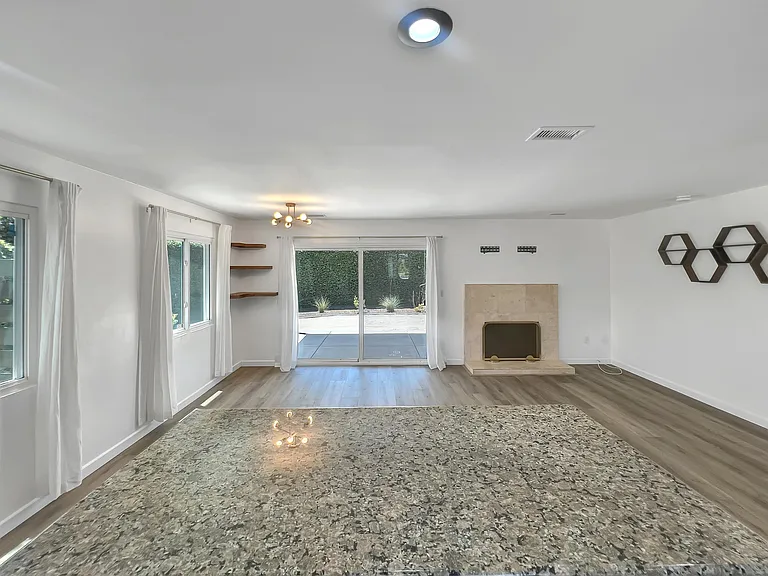 13902 Powers Rd — Photo 9