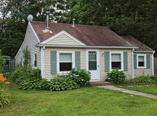 10 3rd St, Wareham, MA 02571