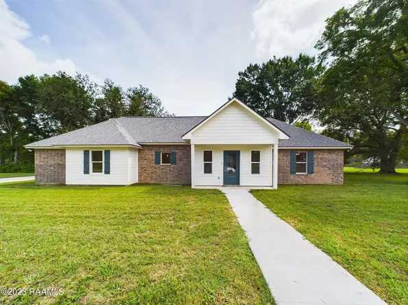 1012 Timber Trails Rd, Breaux Bridge, LA 70517