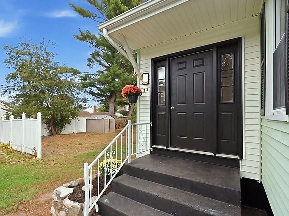3rd image of 13 Furrow St