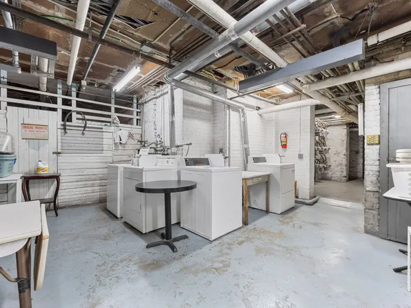 521 41st Street image 20 of 21