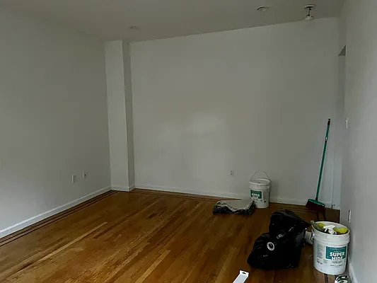 Rented by MySpaceNYC | media 10