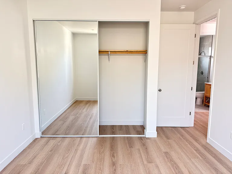 22657 Valerio St #22655 — Photo 16