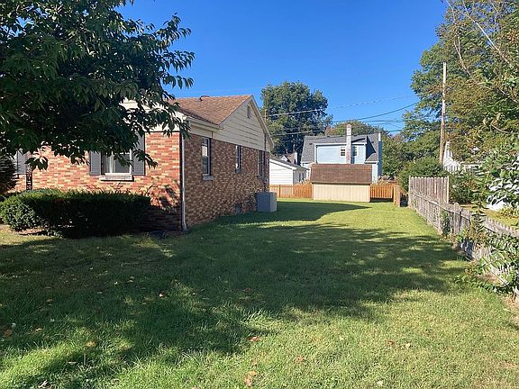5th image of 509 S Villa Dr