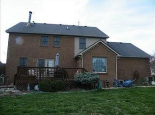 112 Locust Grove Ln, Versailles, KY 40383