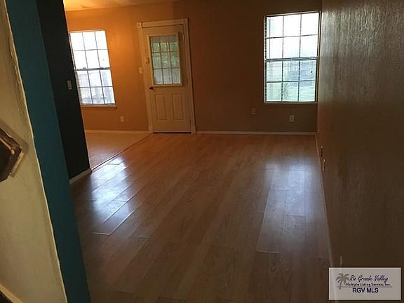 2nd image of 25 Glenbrook Dr
