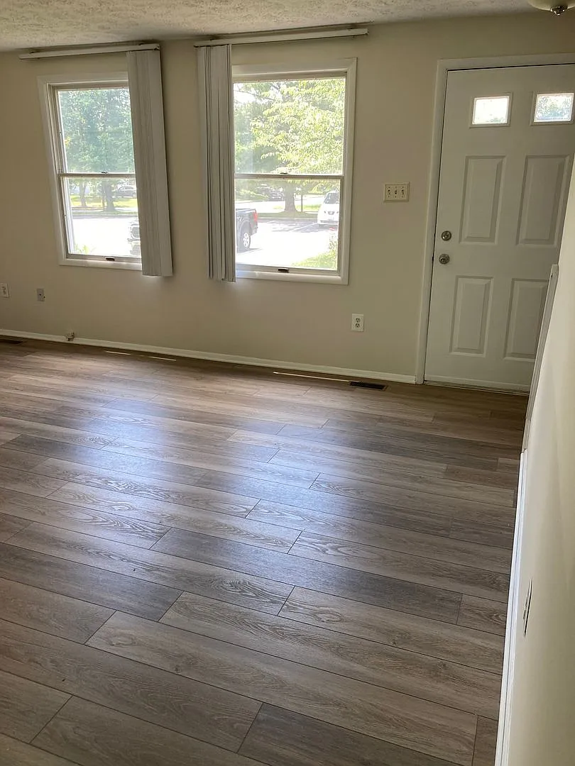 Farmbrook Rental — Photo 4