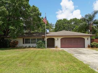 1810 W Leewynn Dr, Sarasota, FL 34240