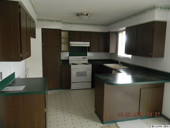 2nd image of 2737 Rainier St