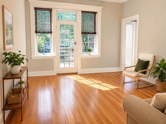 4th image of 35 Mount Hood Rd #9A