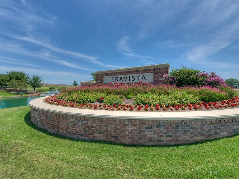 4423 Meadowside Ln — Photo 30